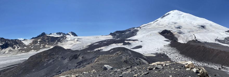Вид с пика Калицкого на юг